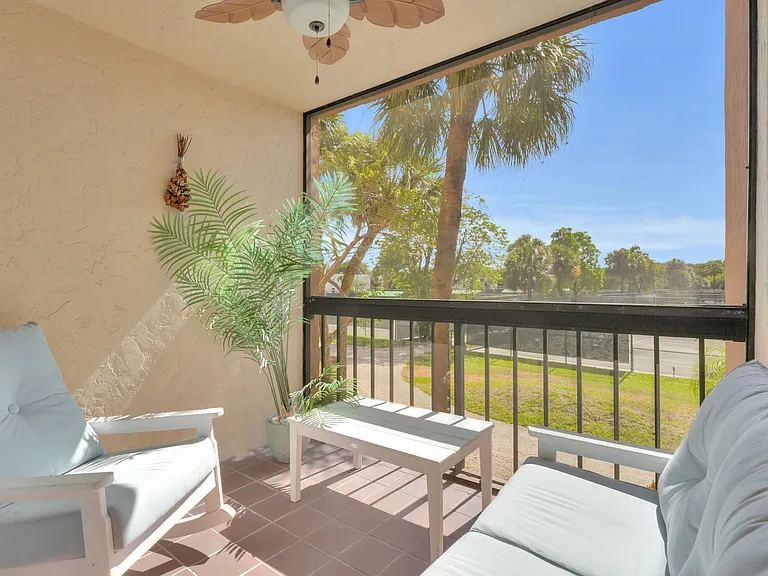 450 Egret Cir #9207 — Photo 24