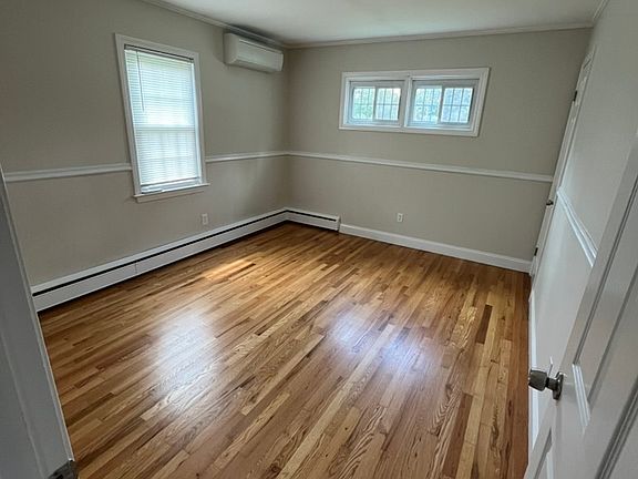 4th image of 21 Brookfield Mdws