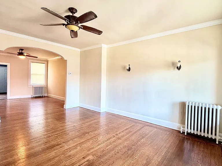 4224 Sheldon Ave — Photo 3