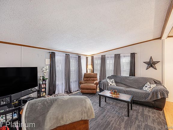 5th image of 8042 Harbour Dr