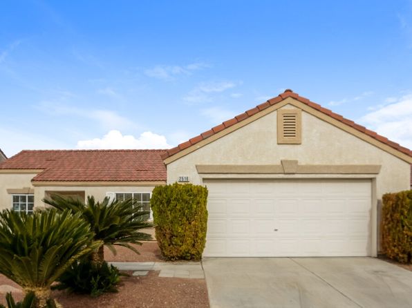 2516 W El Campo Grande Ave