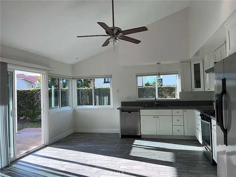 20371 Running Springs Ln — Photo 9