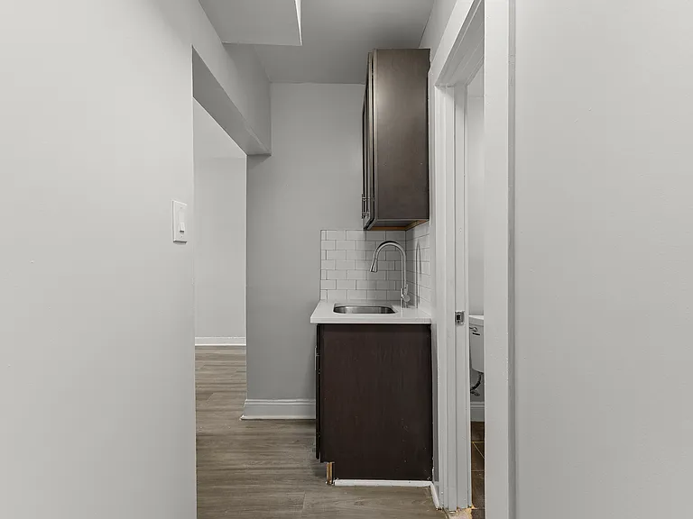 100 3rd St #3 — Photo 3