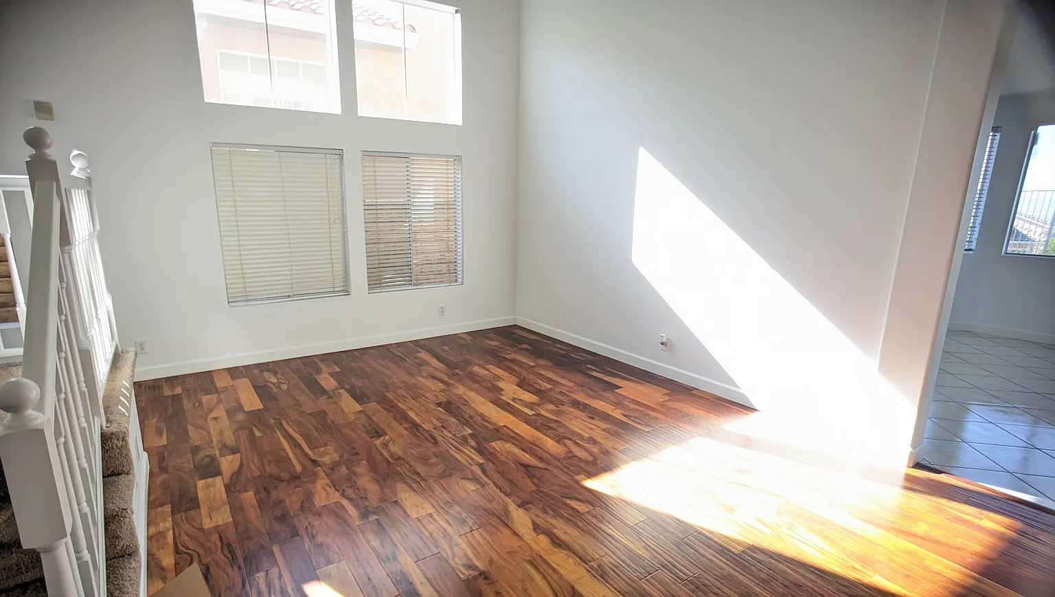 5 bed, 2405 sqft, $5,300 — Photo 3