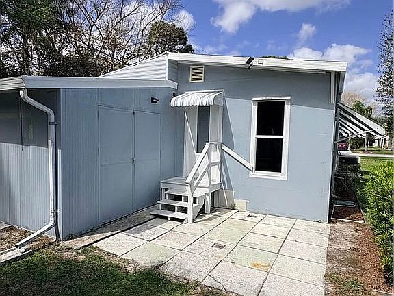 5th image of 19 La Costa Ln