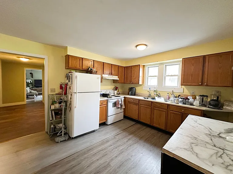 64 Grant Street — Photo 2