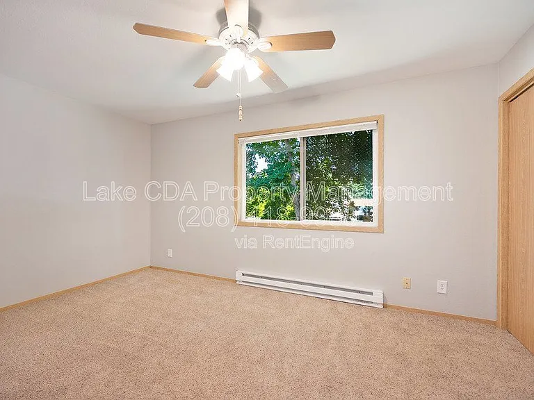 1611 E Montana Ave #C — Photo 21