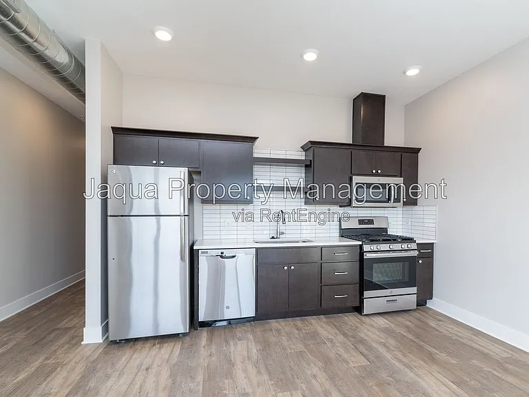 335 Center St #204 — Photo 10