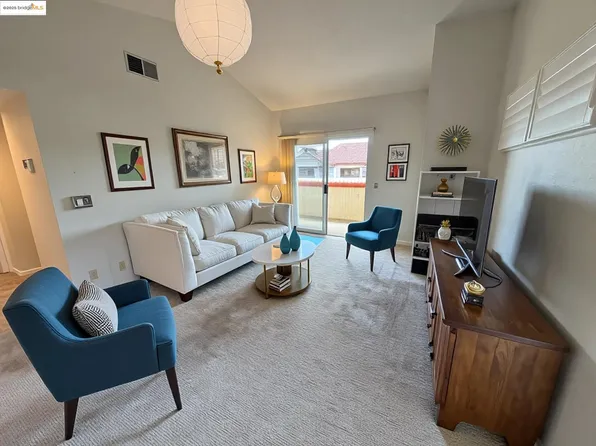 7148 Dublin Meadows St APT E, Dublin, CA 94568