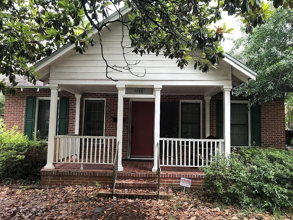 Beauitful 2 Bedroom 1 Bathroom House One Block From Campus — Photo 3