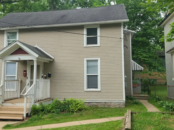 1123 Summit Ave #3, Kalamazoo, MI 49006