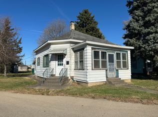 904 E Bridge St, Streator, IL 61364