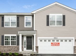 882 Heartland Park Ln, Antioch, IL 60002