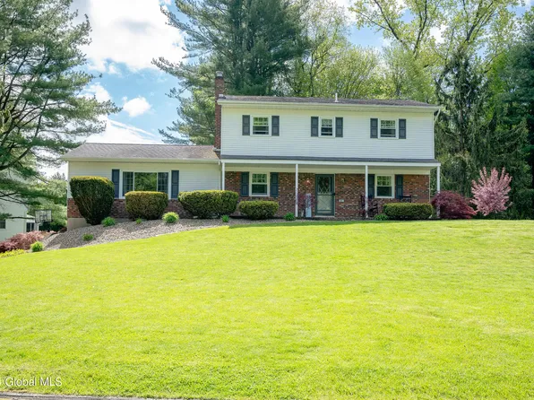 81 Appletree Lane, Clifton Park, NY 12065