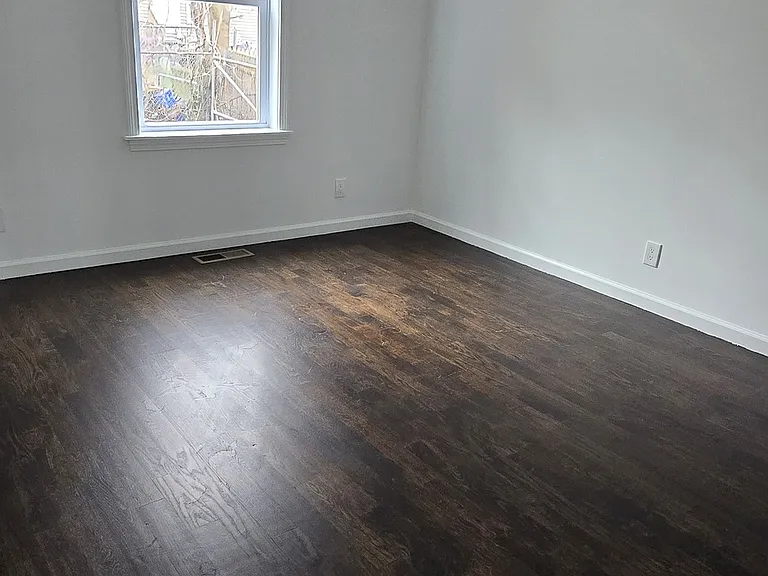 438 Park St #1 — Photo 5