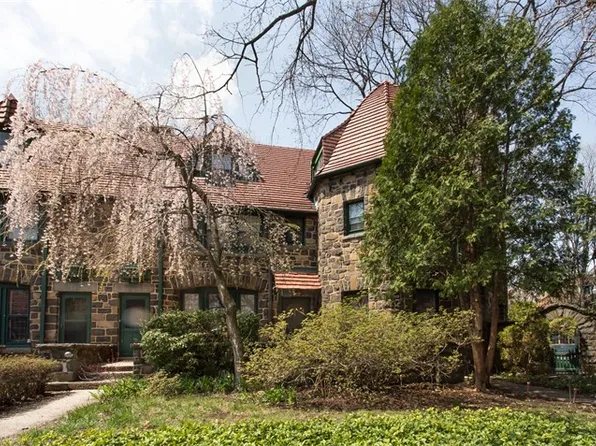 33 Bow Street image 1 of 28