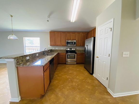 4th image of 1450 River Of May St