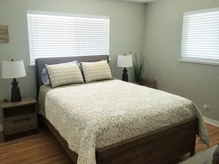 upstairs bedroom 2