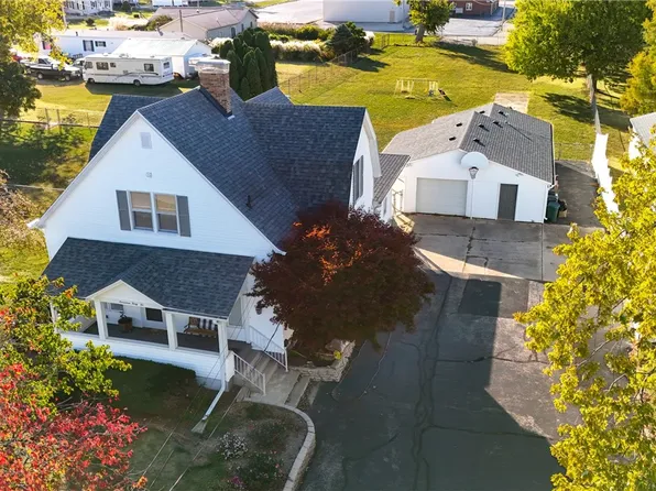 1742 King St, Danville, IL 61833