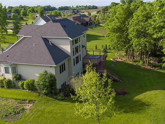 4th image of 46229 Jefferson Shores Dr