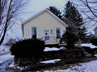 1600 S 10th St, Burlington, IA 52601