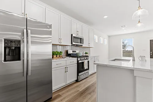 120 Hartson Dr Photo 1