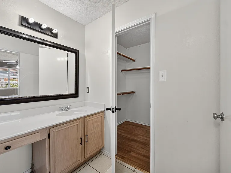 6206 Tidewater Dr — Photo 16