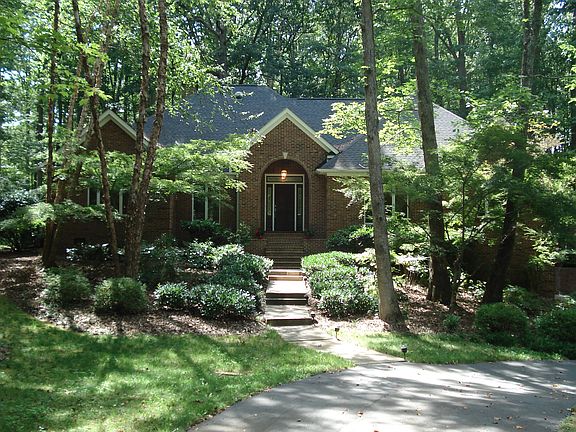 5th image of 7715 Oak Valley Ct