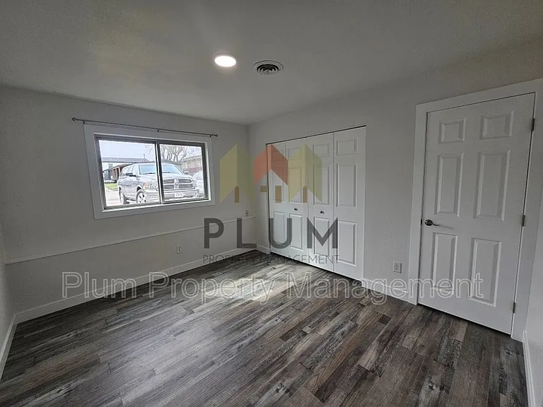 2340 Fairview Ave #2 — Photo 15