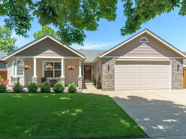 229 Mackin Ave, Eugene, OR 97404