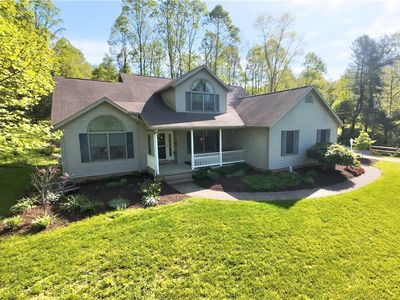 7714 Lucerne Dr, Millersburg, OH, 44654