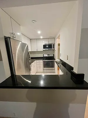 Rented by REALTY QUEST NEW YORK INC | media 15