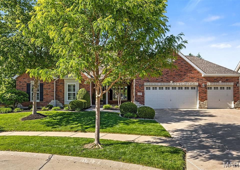 1st image of 119 Riparian Ct