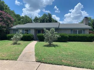 314 Vivion St, Irving, TX 75060