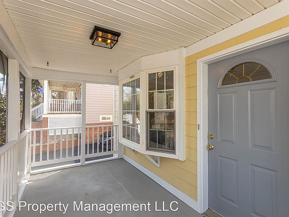 4th image of 31 E Linden St
