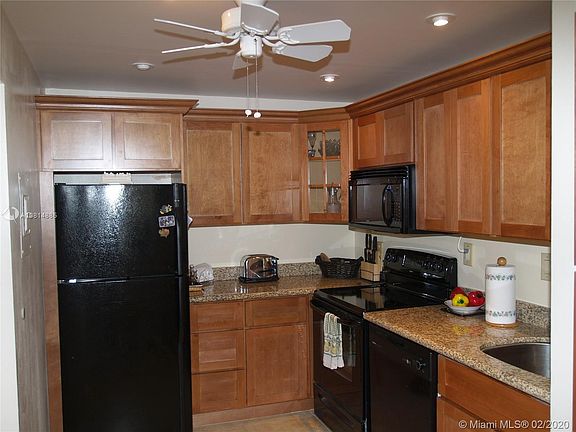 3rd image of 3701 N Country Club Dr APT 803