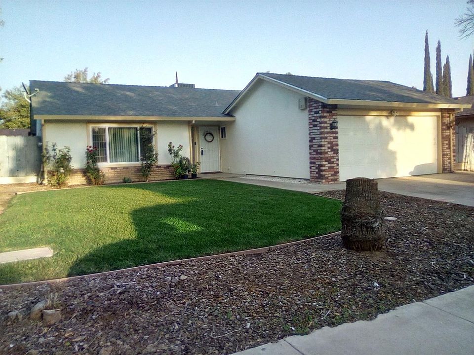 1st image of 144 Whitethorn Dr