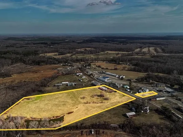 1237 Main St, Dillwyn, VA 23936