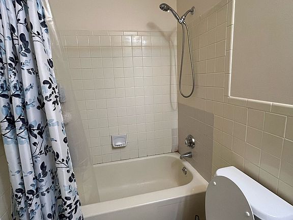 5th image of 7 Thayer Pond Dr Unit 16