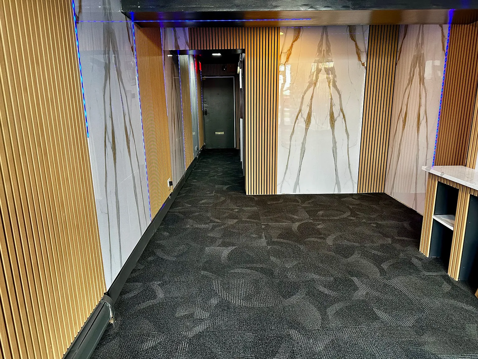 Loyola Beach Apartments — Photo 2