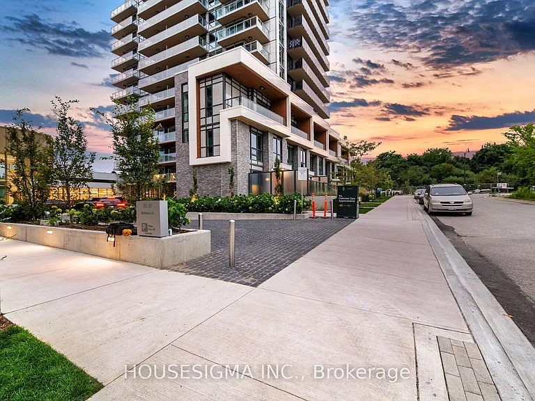 27 McMahon Dr #3306 — Photo 2