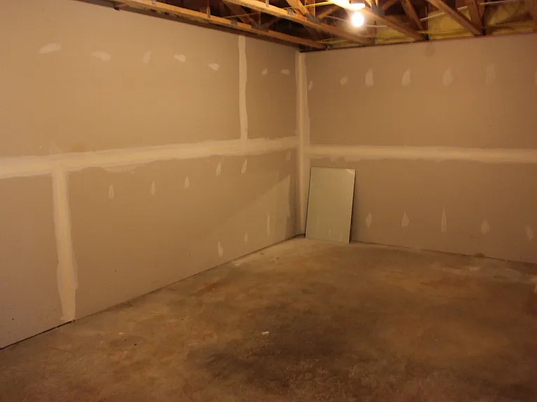 2948 Crystal Spring Ln — Photo 24