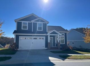 111 Leyland Cir, Hendersonville, NC 28792