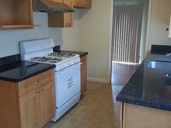 3rd image of 7608 22nd St