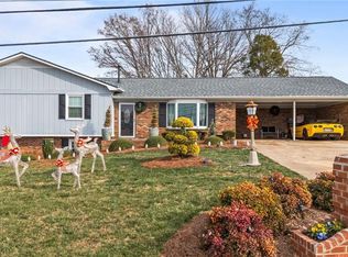 100 Monroe Dr, Lexington, NC 27295