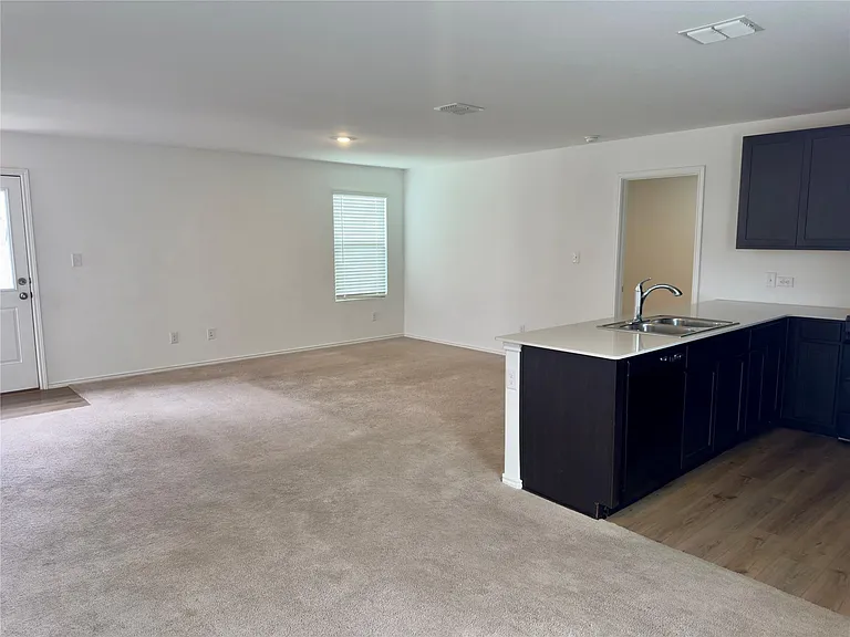 510 Sunray Dr — Photo 8