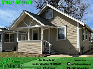 811 14th St NE, Cedar Rapids, IA 52402