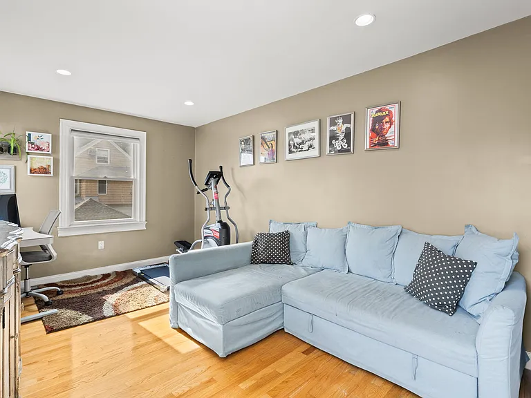 82 Hammond St #1 — Photo 11