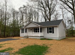 136 Aqua Ln, Colonial Beach, VA 22443