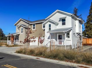 170 Farm Stand Rd, Healdsburg, CA 95448